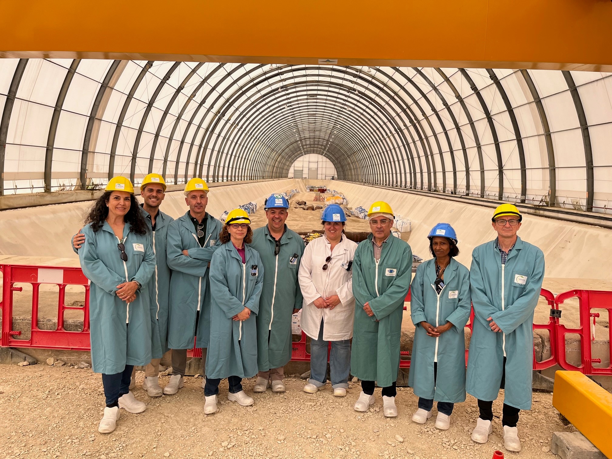 Enresa delegation at Cires facility